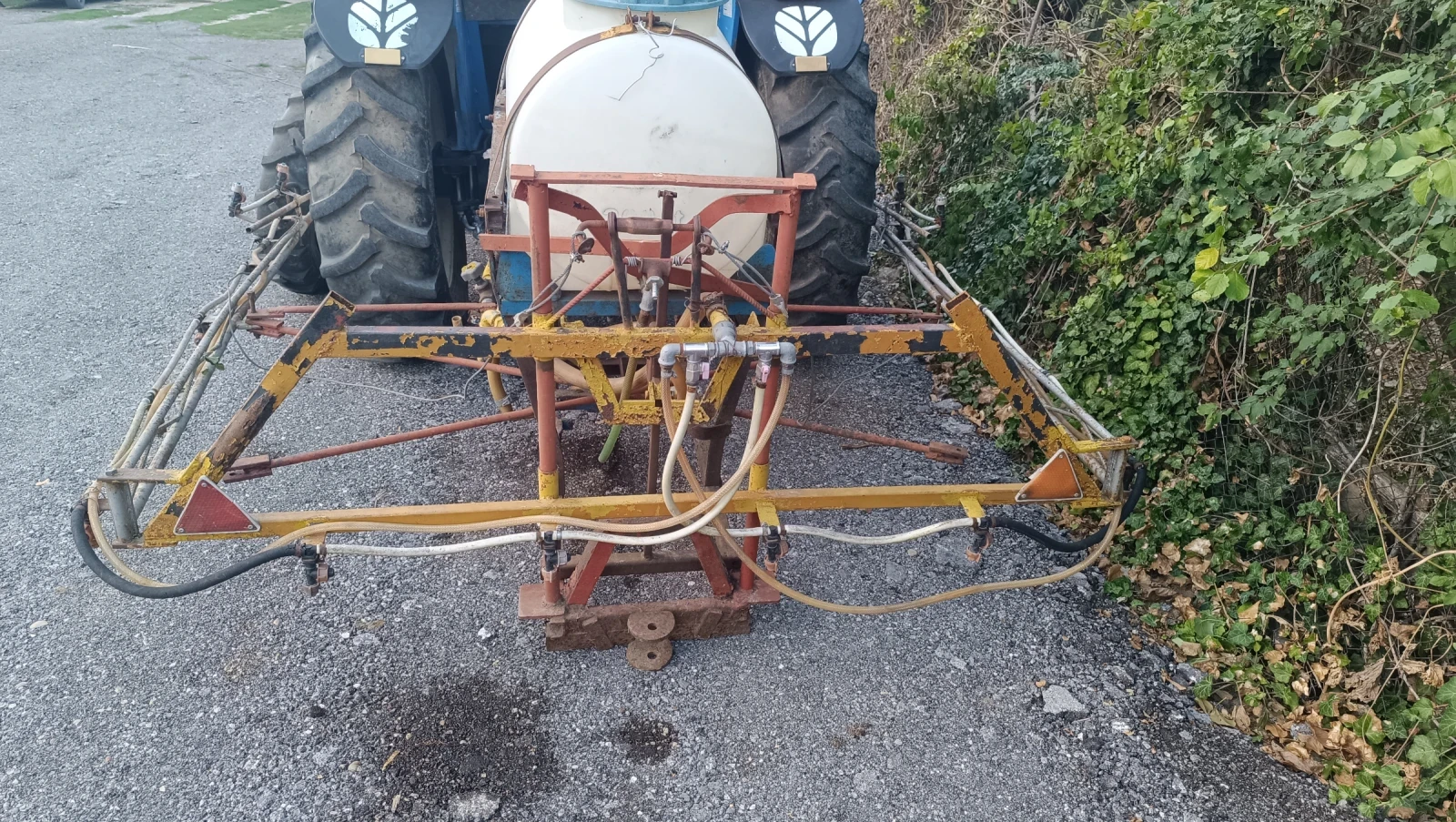 Трактор New Holland SNH 704 - изображение 9