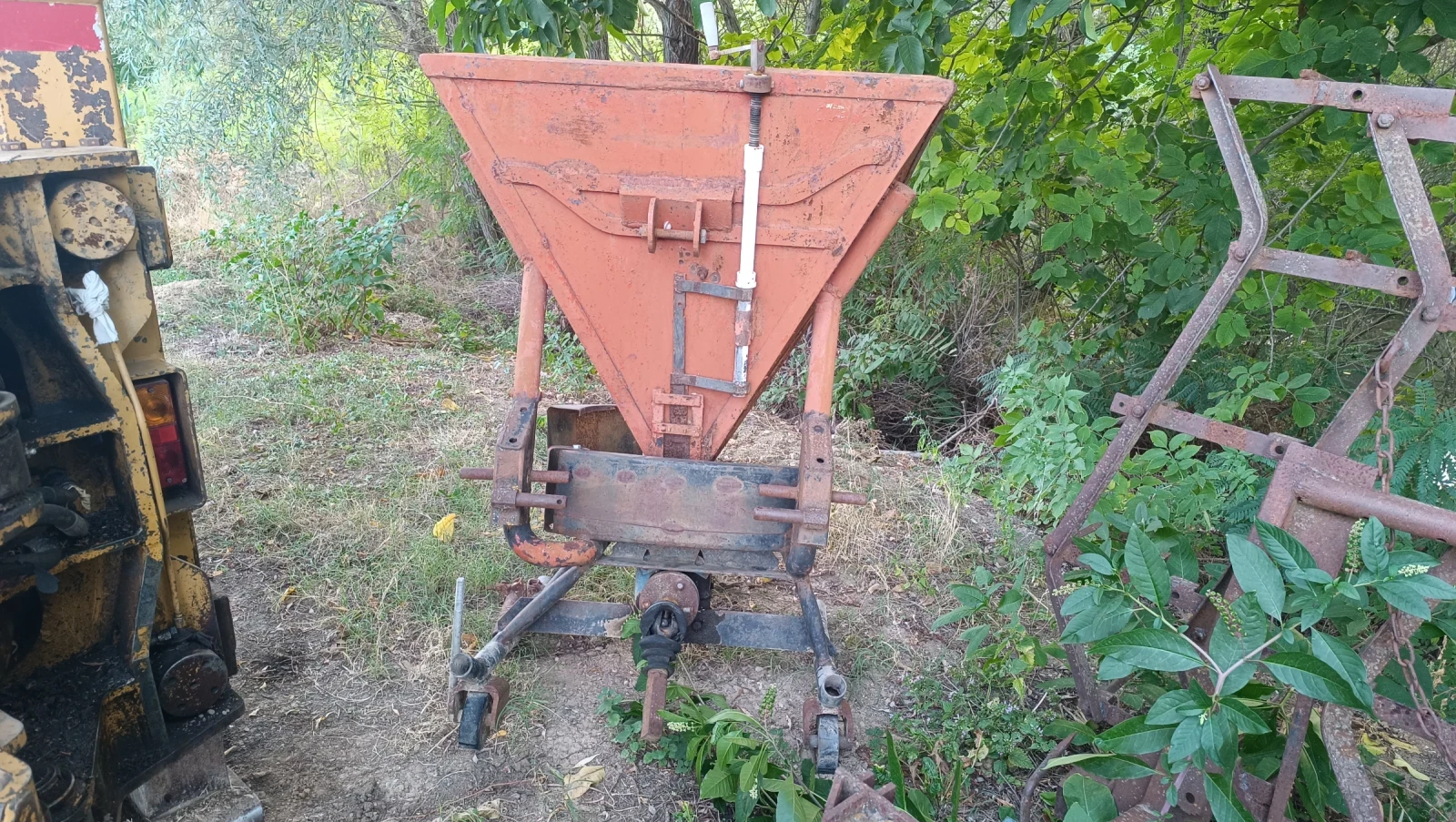 Трактор New Holland SNH 704 - изображение 7