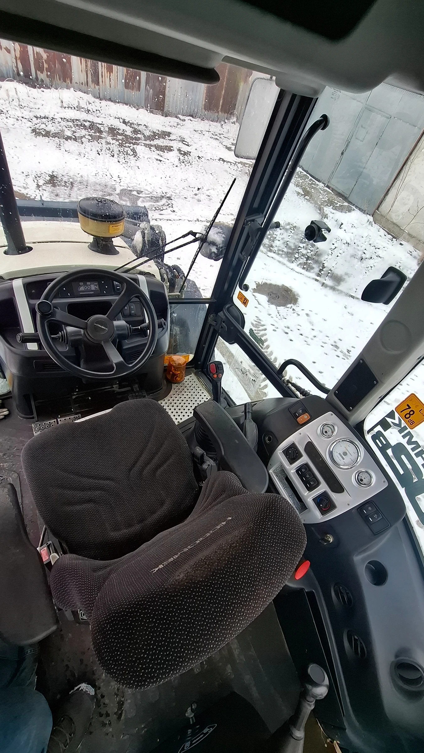 Багер Hidromek 102B - изображение 6