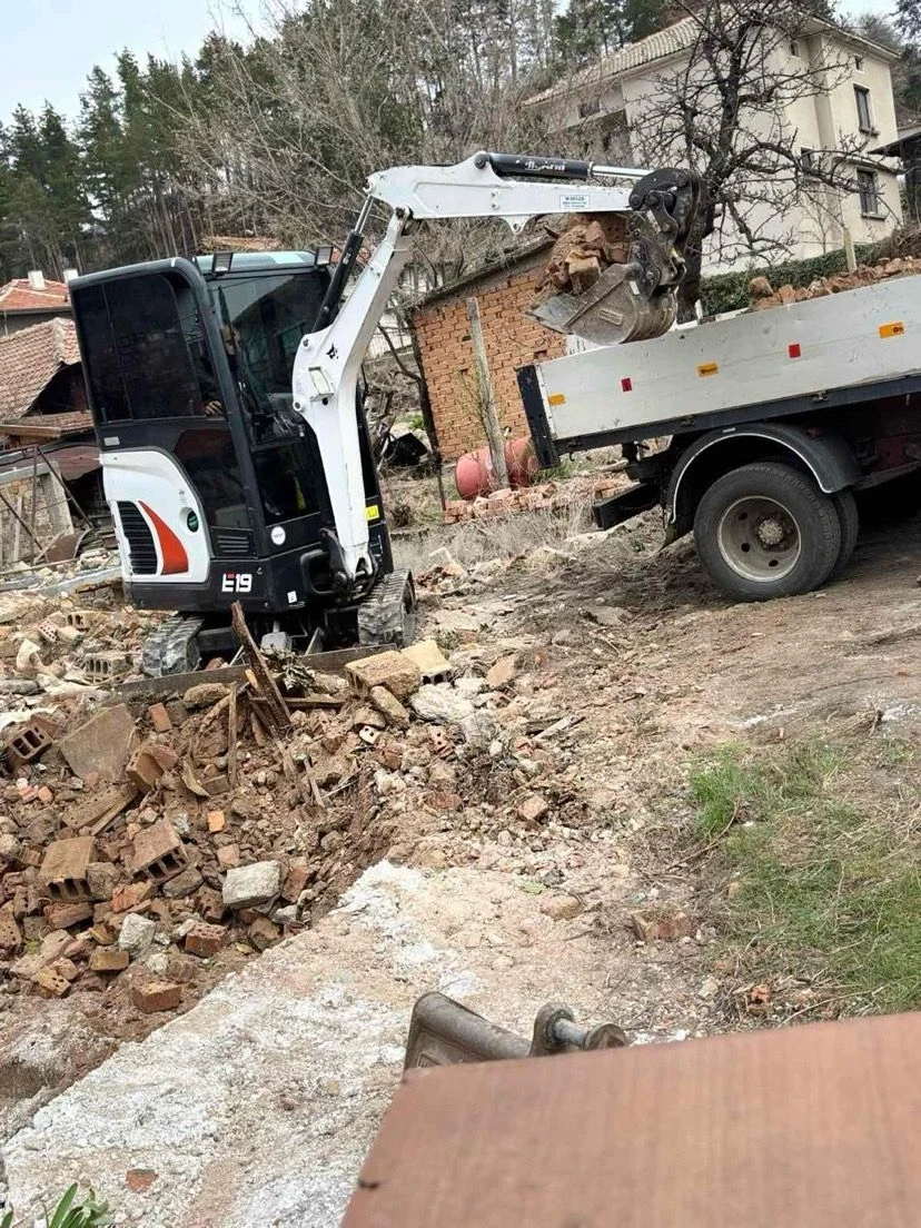 ����� Bobcat E19 | Mobile.bg � ����������� 3