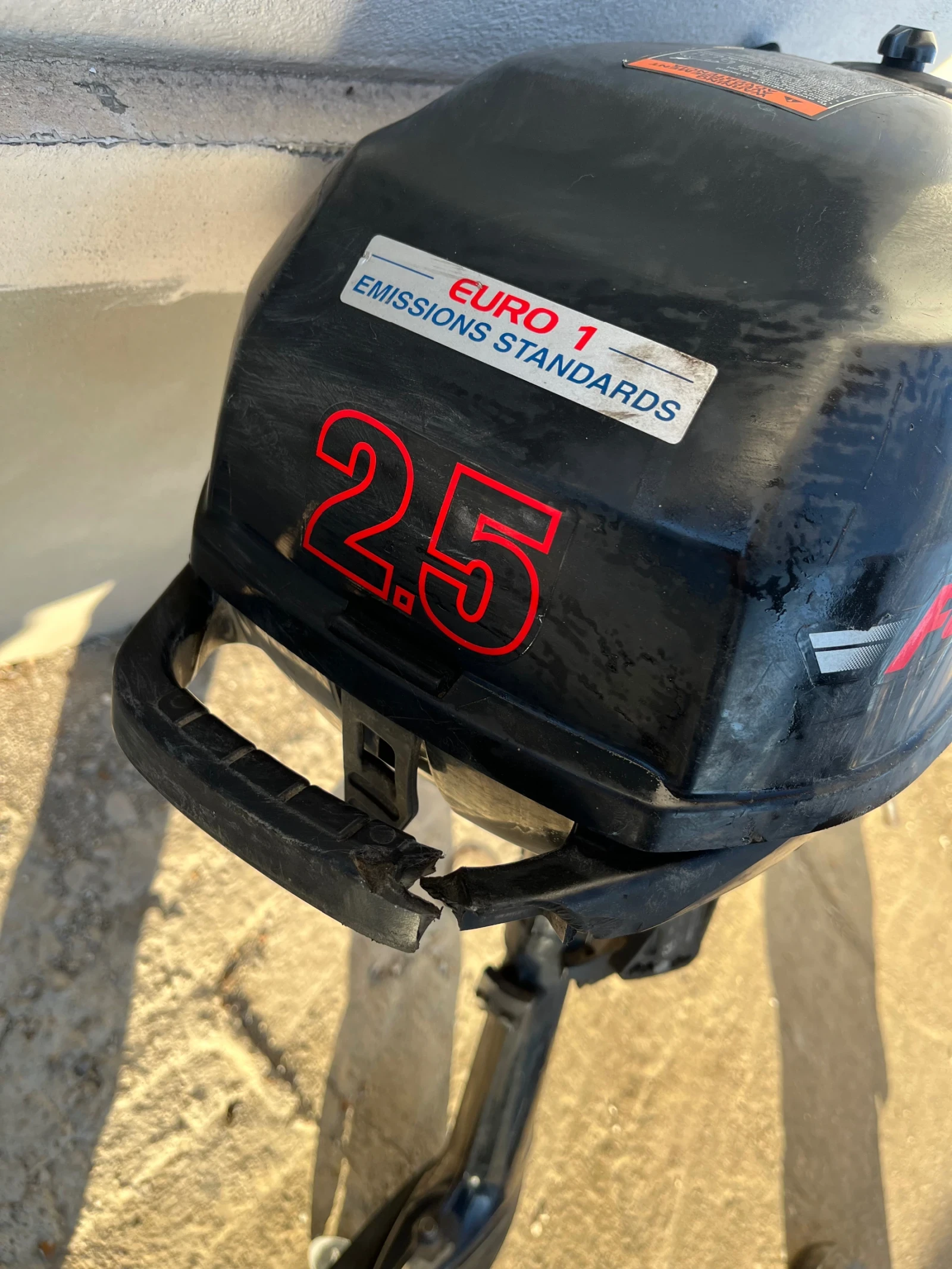 Извънбордов двигател Suzuki Suzuki четиритактов 2.5коня  - изображение 3