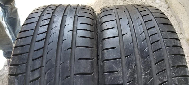 Гуми Летни 245/40R20, снимка 1 - Гуми и джанти - 33053385