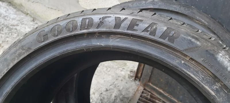 Гуми Летни 245/40R20, снимка 5 - Гуми и джанти - 33053385