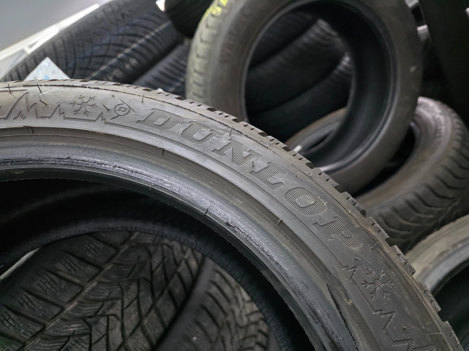 Гуми Зимни 225/45R17, снимка 10 - Гуми и джанти - 54986830
