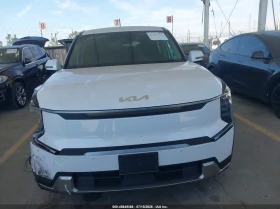 Kia EV9 Light Long Range, снимка 12