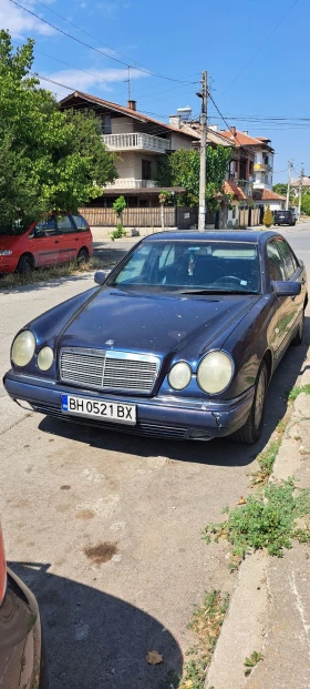     Mercedes-Benz E 250