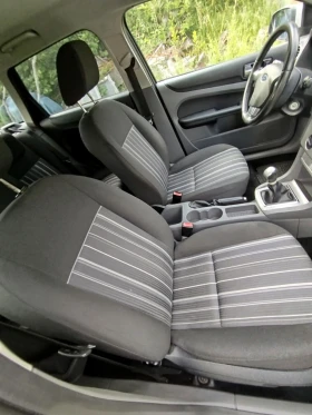Ford Focus 1.6I ГАЗ, снимка 10