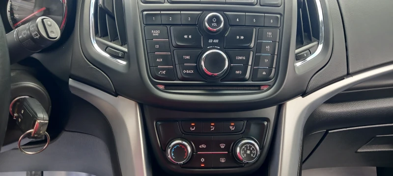 Opel Zafira 1.6i ИЗКЛЮЧИТЕЛА СЕРВИ КНИЖК 7-МЕСТА ОБСЛУЖН УНИКТ, снимка 12 - Автомобили и джипове - 12363859