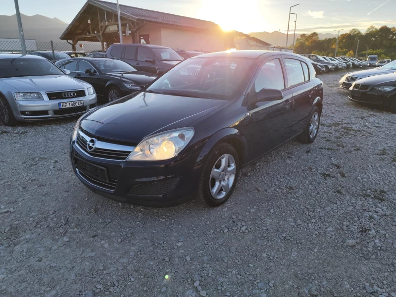 Opel Astra 1.6 бензин 90 коня, снимка 1 - Автомобили и джипове - 47458659