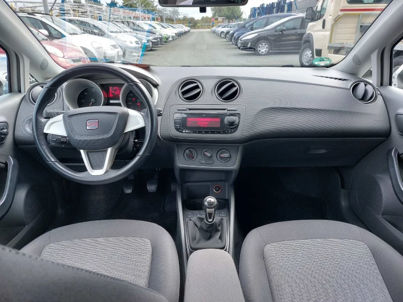 Seat Ibiza 1.6tdi, снимка 4 - Автомобили и джипове - 47483432