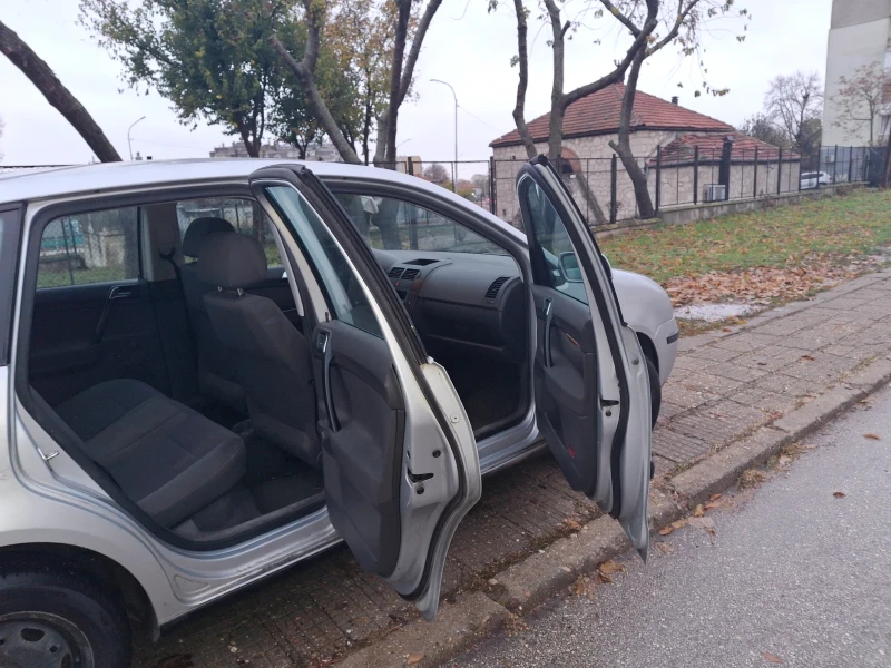 VW Polo, снимка 4 - Автомобили и джипове - 47930575