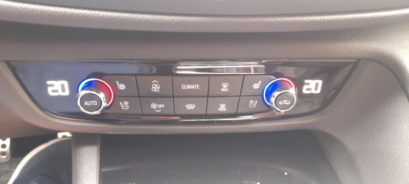 Opel Insignia 2000, снимка 3 - Автомобили и джипове - 52357105