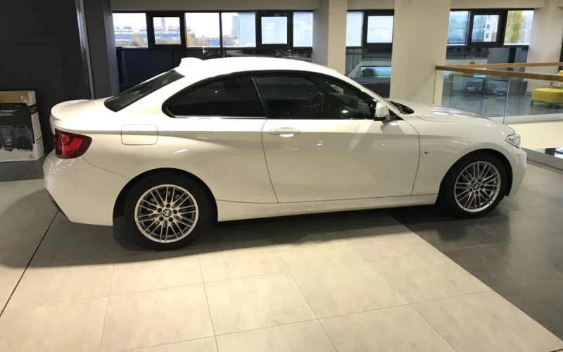 BMW 220 d М пакет, снимка 7 - Автомобили и джипове - 52588200