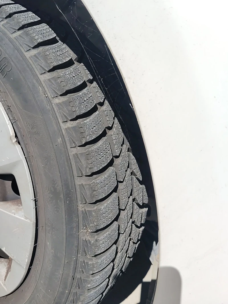 Toyota Yaris, снимка 12 - Автомобили и джипове - 52663435