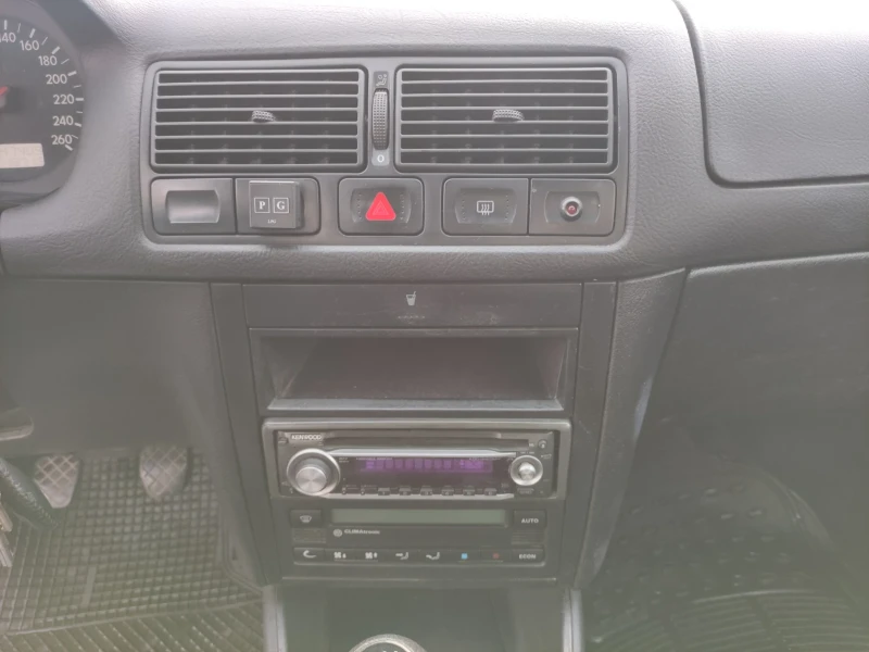 VW Golf, снимка 10 - Автомобили и джипове - 52478382