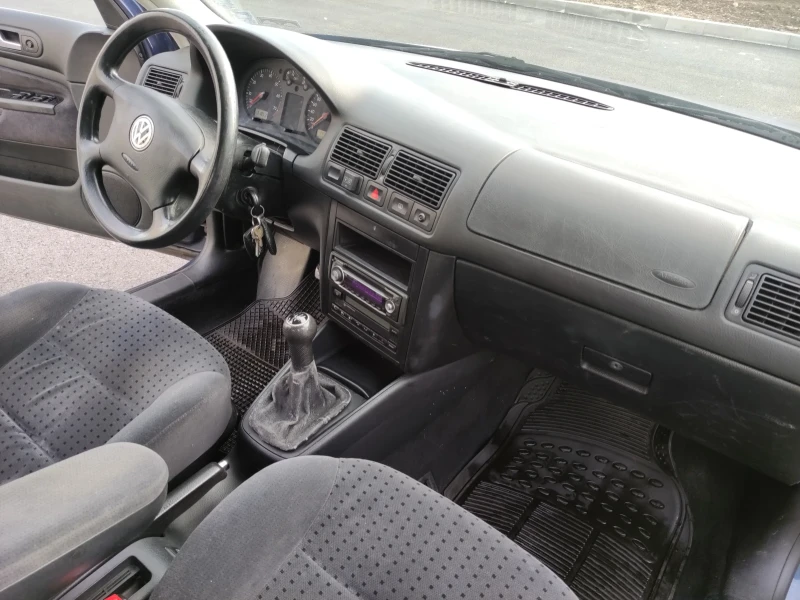 VW Golf, снимка 7 - Автомобили и джипове - 52478382