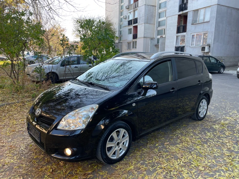 Toyota Corolla verso 2.2 D4D FACELIFT, снимка 7 - Автомобили и джипове - 52884995