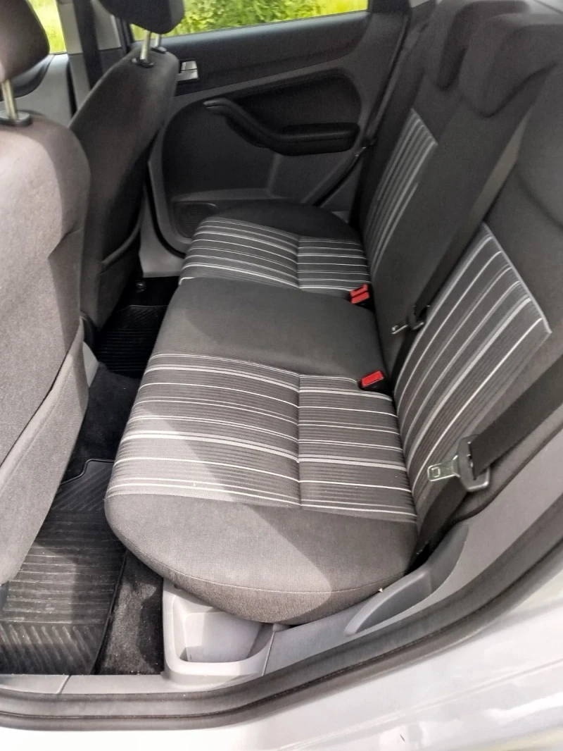 Ford Focus 1.6I ГАЗ, снимка 9 - Автомобили и джипове - 52944801