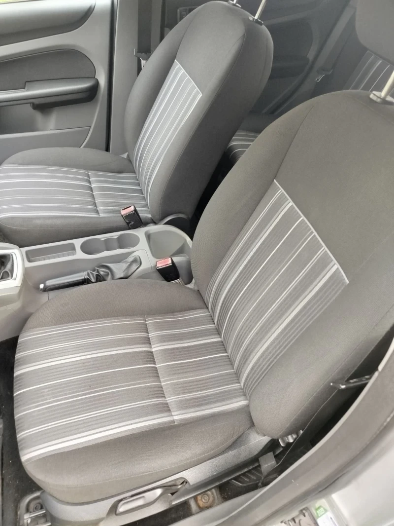 Ford Focus 1.6I ГАЗ, снимка 8 - Автомобили и джипове - 52944801