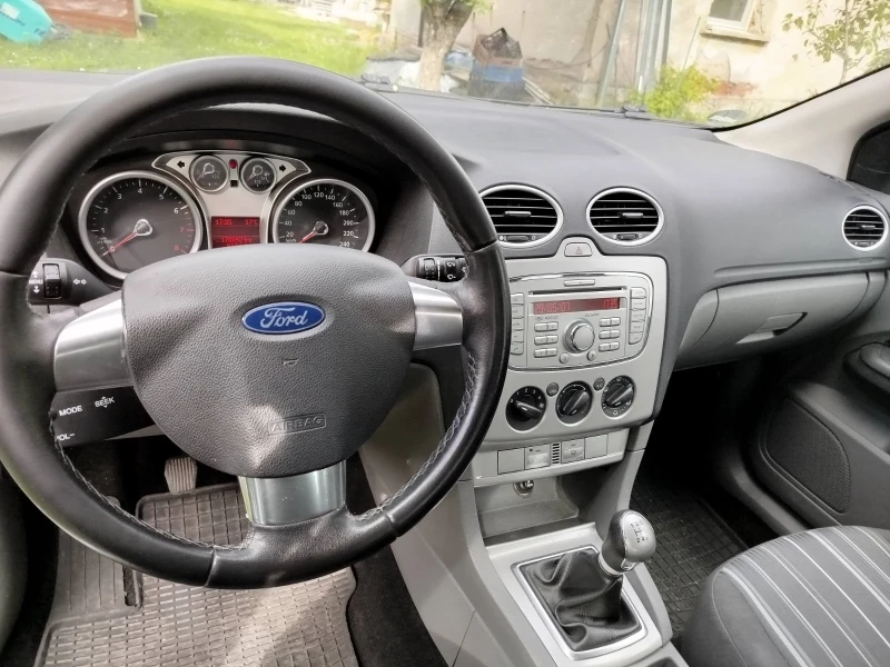 Ford Focus 1.6I ГАЗ, снимка 11 - Автомобили и джипове - 52944801