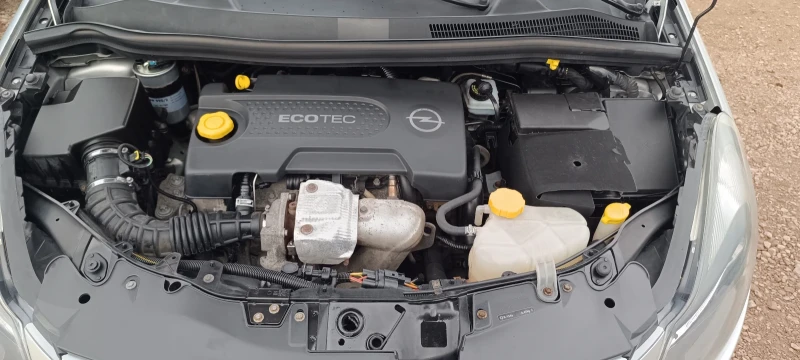 Opel Corsa, снимка 13 - Автомобили и джипове - 53106276