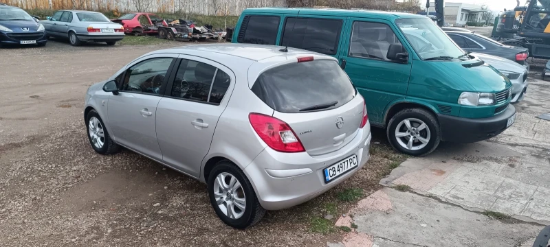 Opel Corsa, снимка 4 - Автомобили и джипове - 53106276