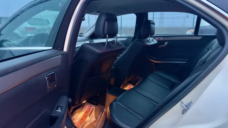 Mercedes-Benz E 220 * подгрев* * задна камера* , снимка 10 - Автомобили и джипове - 53373234