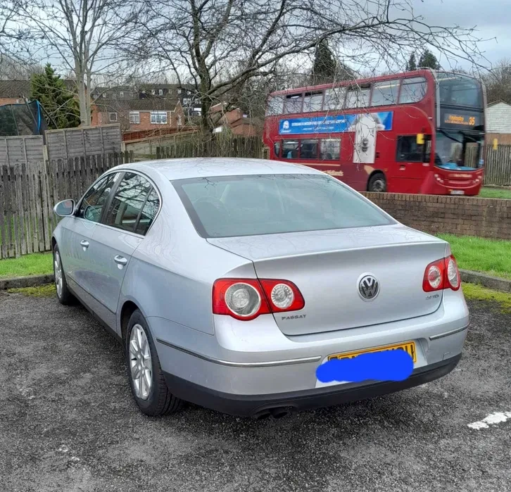 VW Passat B6 - изображение 2