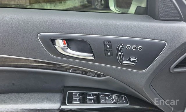 Kia K9 K9 3.8 GDI Noblesse, снимка 8 - Автомобили и джипове - 54170782