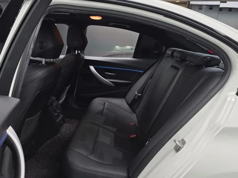 BMW 320 ///M PACK , снимка 12 - Автомобили и джипове - 56293474