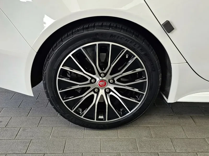 Jaguar XE D180 R-DYNAMIC S/�������/KEYLESS | Mobile.bg � ����������� 5