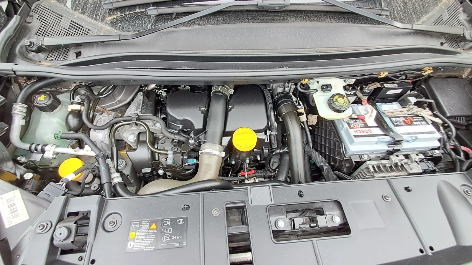 Renault Scenic FULL РЕАЛ КМ 7-МЕСТА ИЗКЛЮЧИТЕЛЕН СЕРВ КНИЖК УНИКТ, снимка 17 - Автомобили и джипове - 12363859