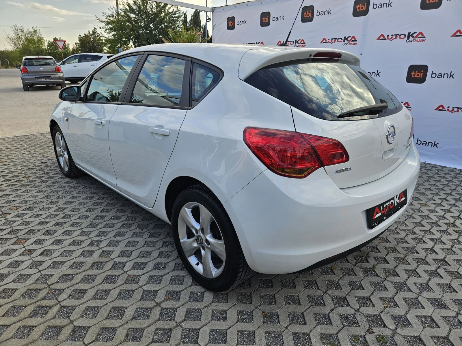 Opel Astra 1.7CDTI-110kc= 6СКОРОСТИ - изображение 5