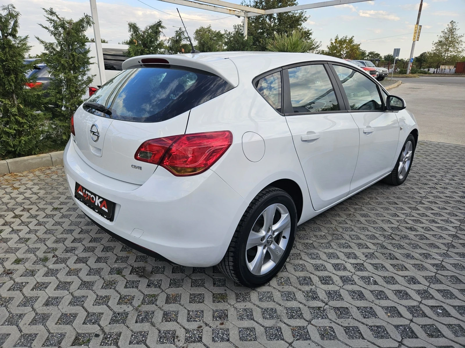 Opel Astra 1.7CDTI-110kc= 6СКОРОСТИ - изображение 3