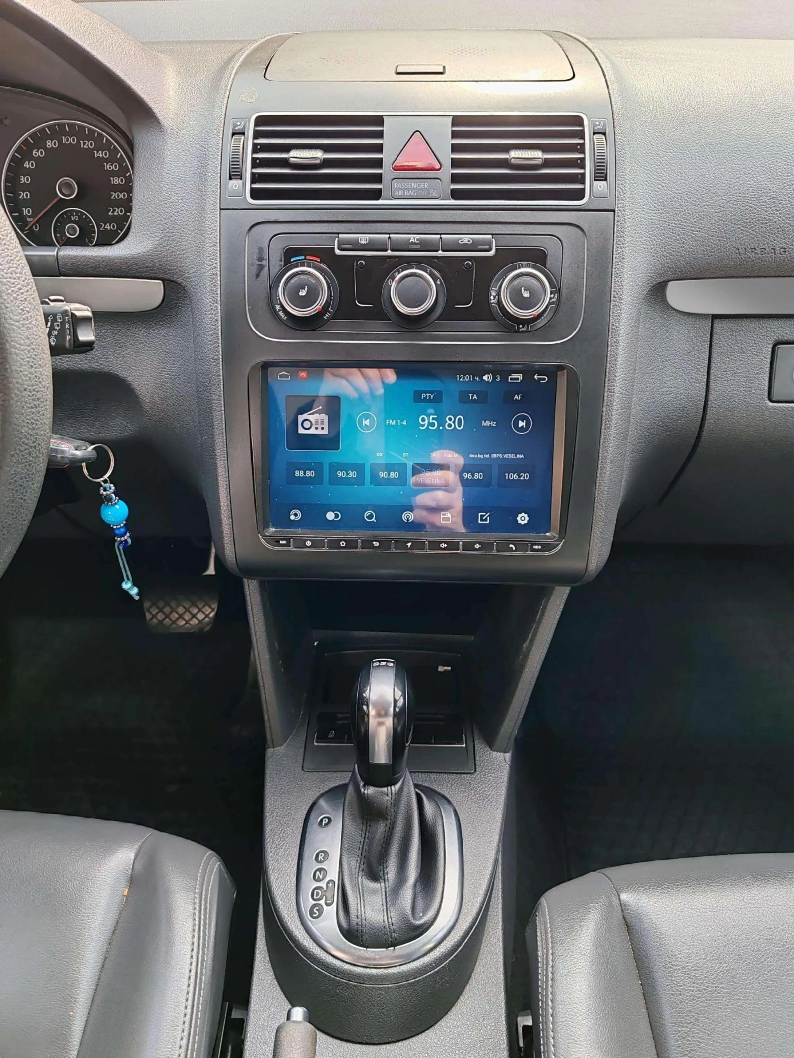 VW Touran 1.6 TDI-DSG-NAVI-CAM - изображение 6
