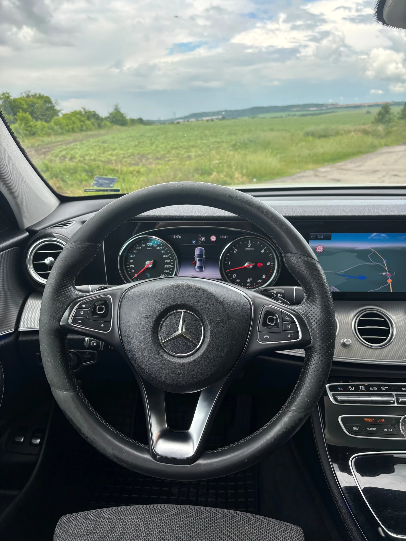 Mercedes-Benz E 350  - изображение 10