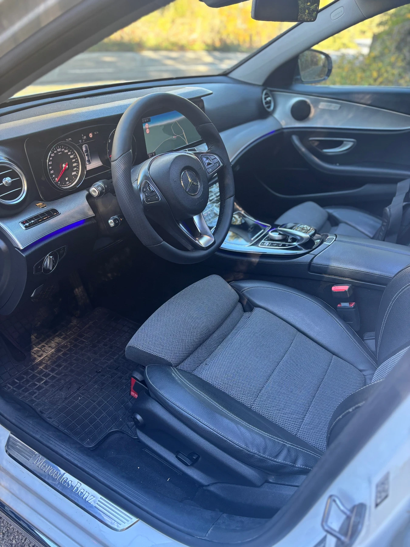 Mercedes-Benz E 350  - изображение 8