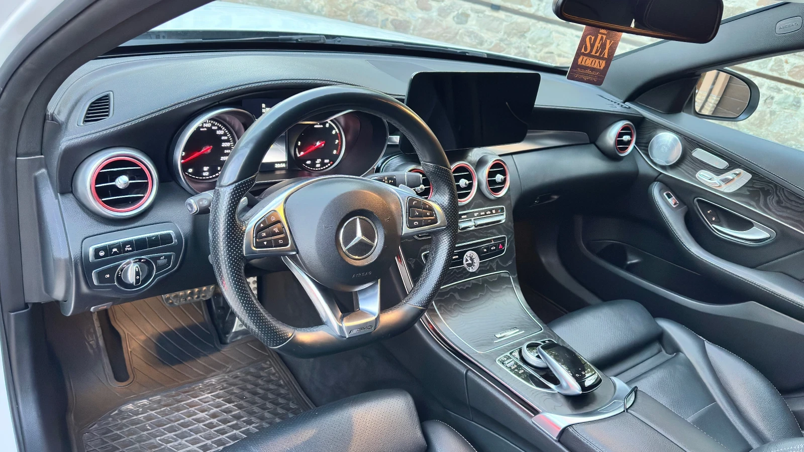 Mercedes-Benz C 400 AMG Line 4MATIC - изображение 6
