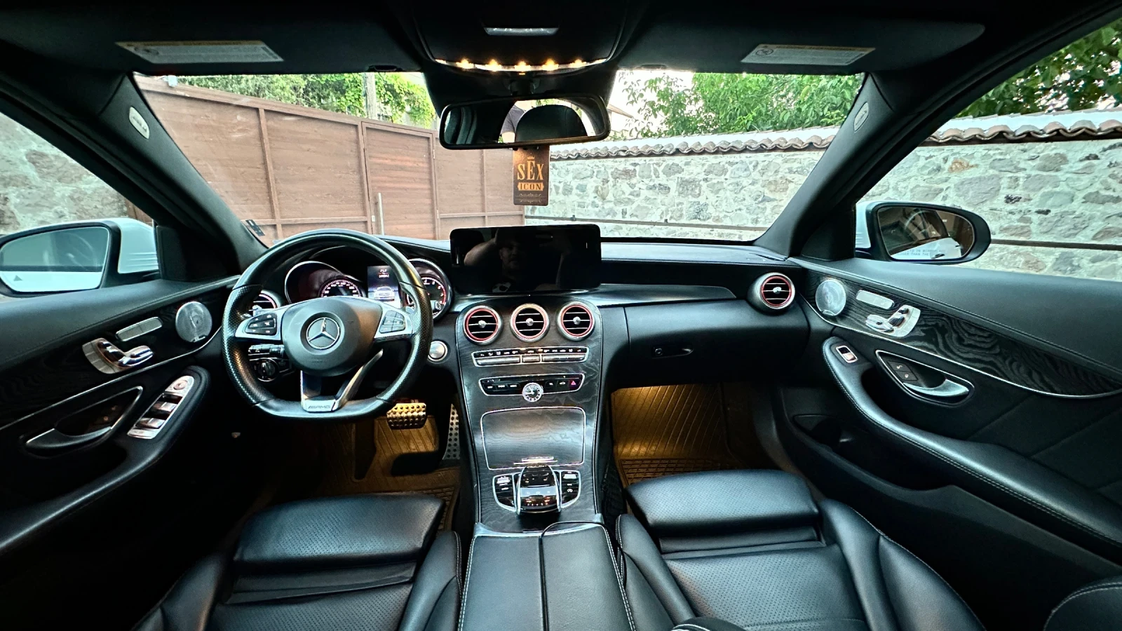 Mercedes-Benz C 400 AMG Line 4MATIC - изображение 9