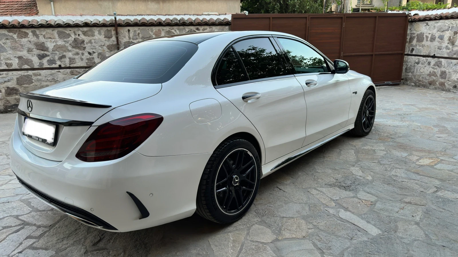 Mercedes-Benz C 400 AMG Line 4MATIC - изображение 4