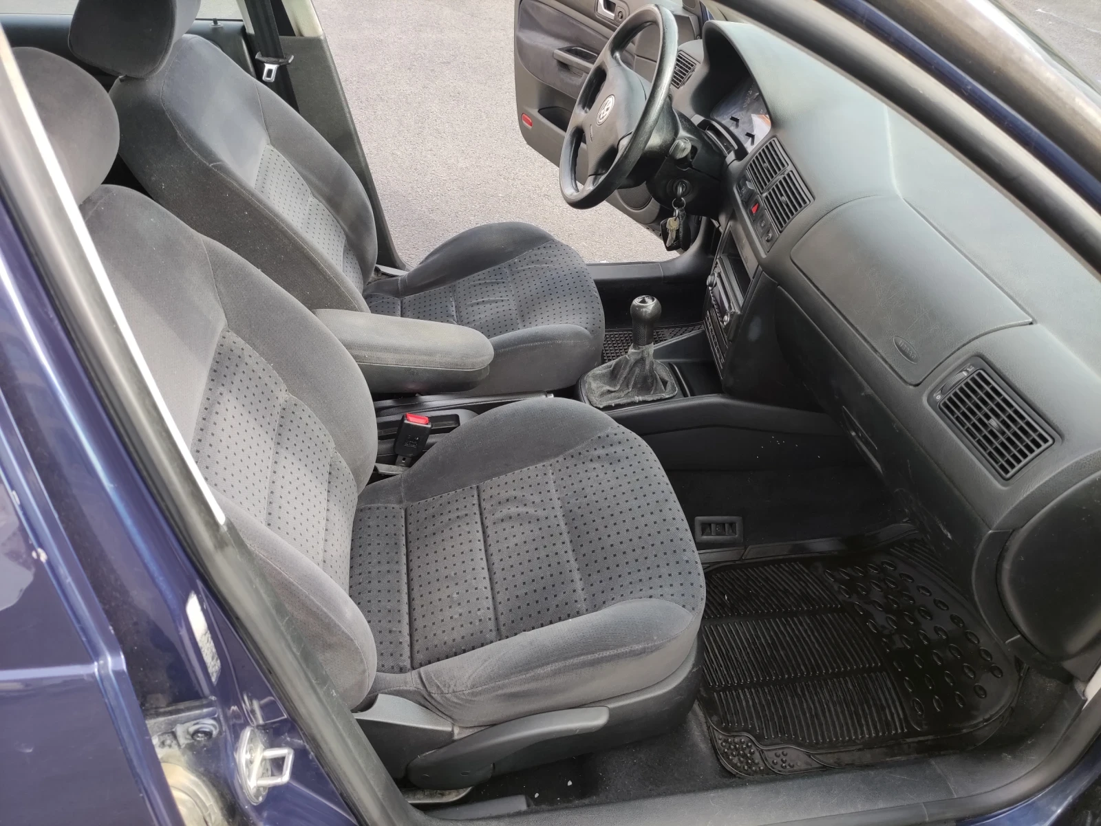 VW Golf  - изображение 8