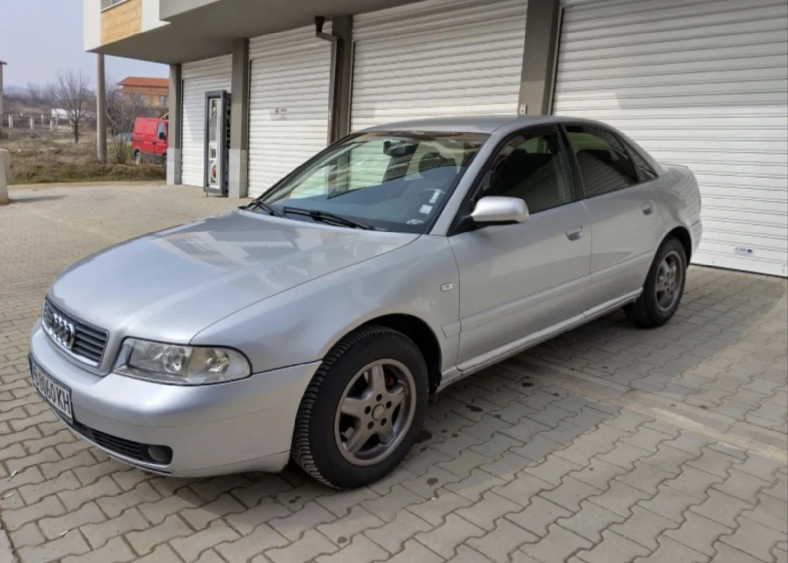 Audi A4  - изображение 2