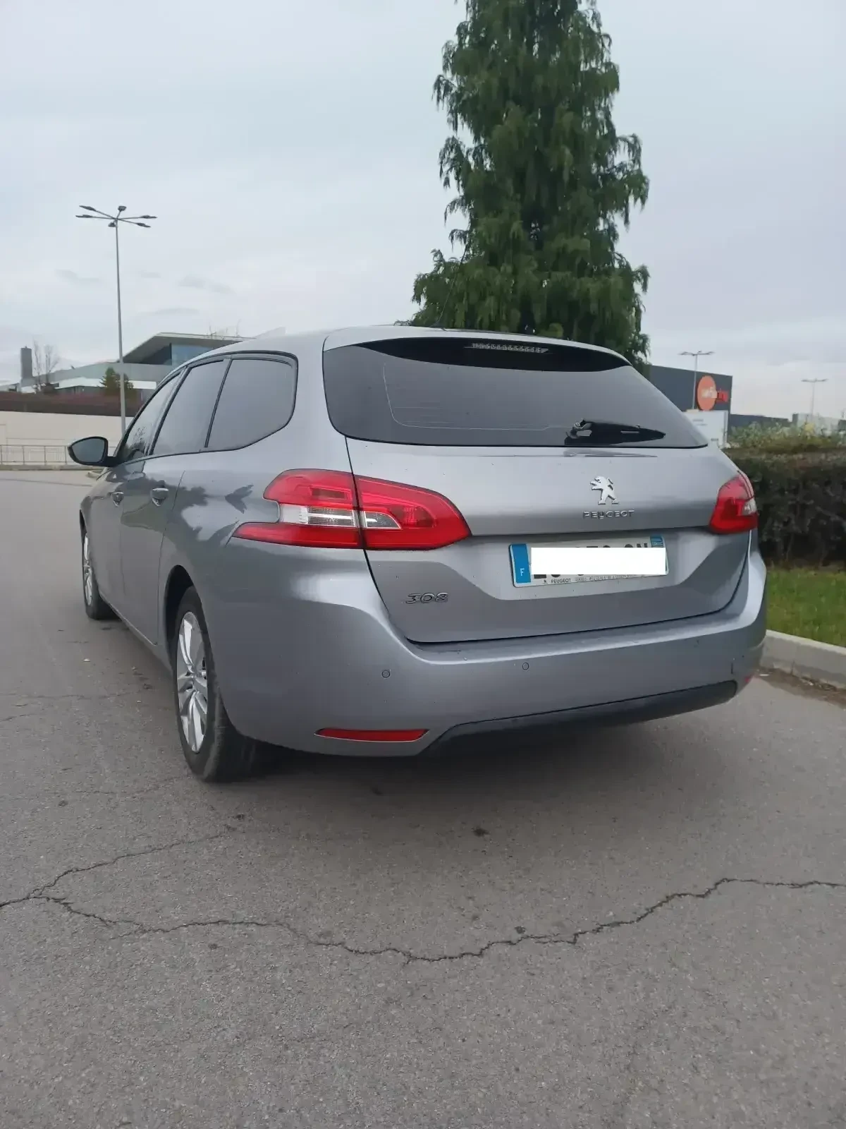 Peugeot 308 1.6l HDI euro 6 - изображение 5
