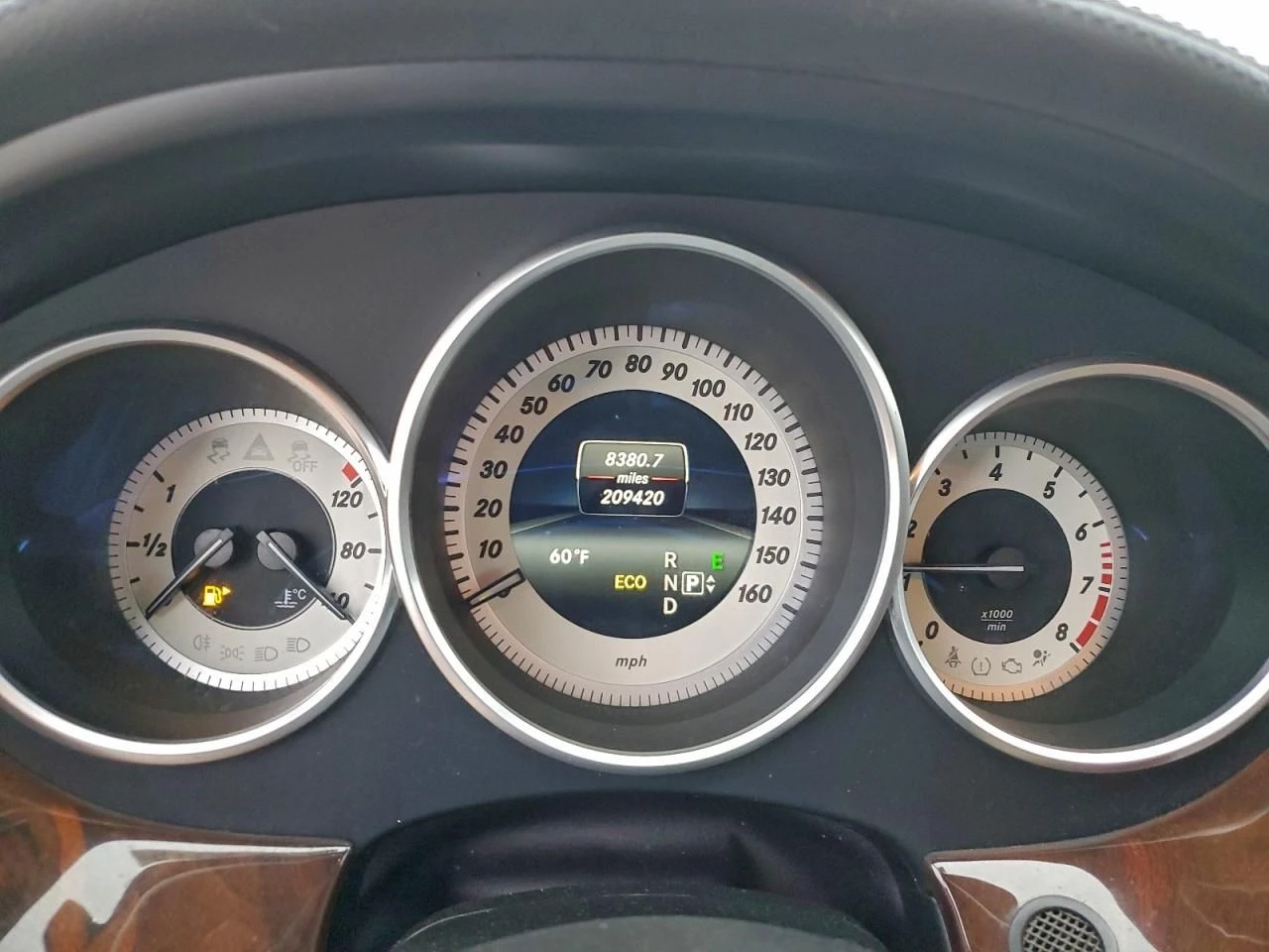 Mercedes-Benz CLS 550  - изображение 9