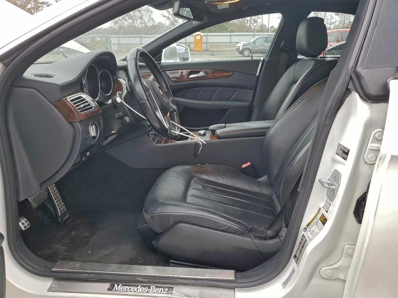 Mercedes-Benz CLS 550  - изображение 7