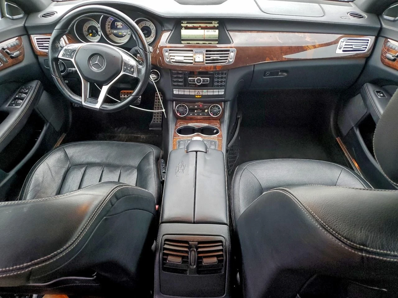 Mercedes-Benz CLS 550  - изображение 8