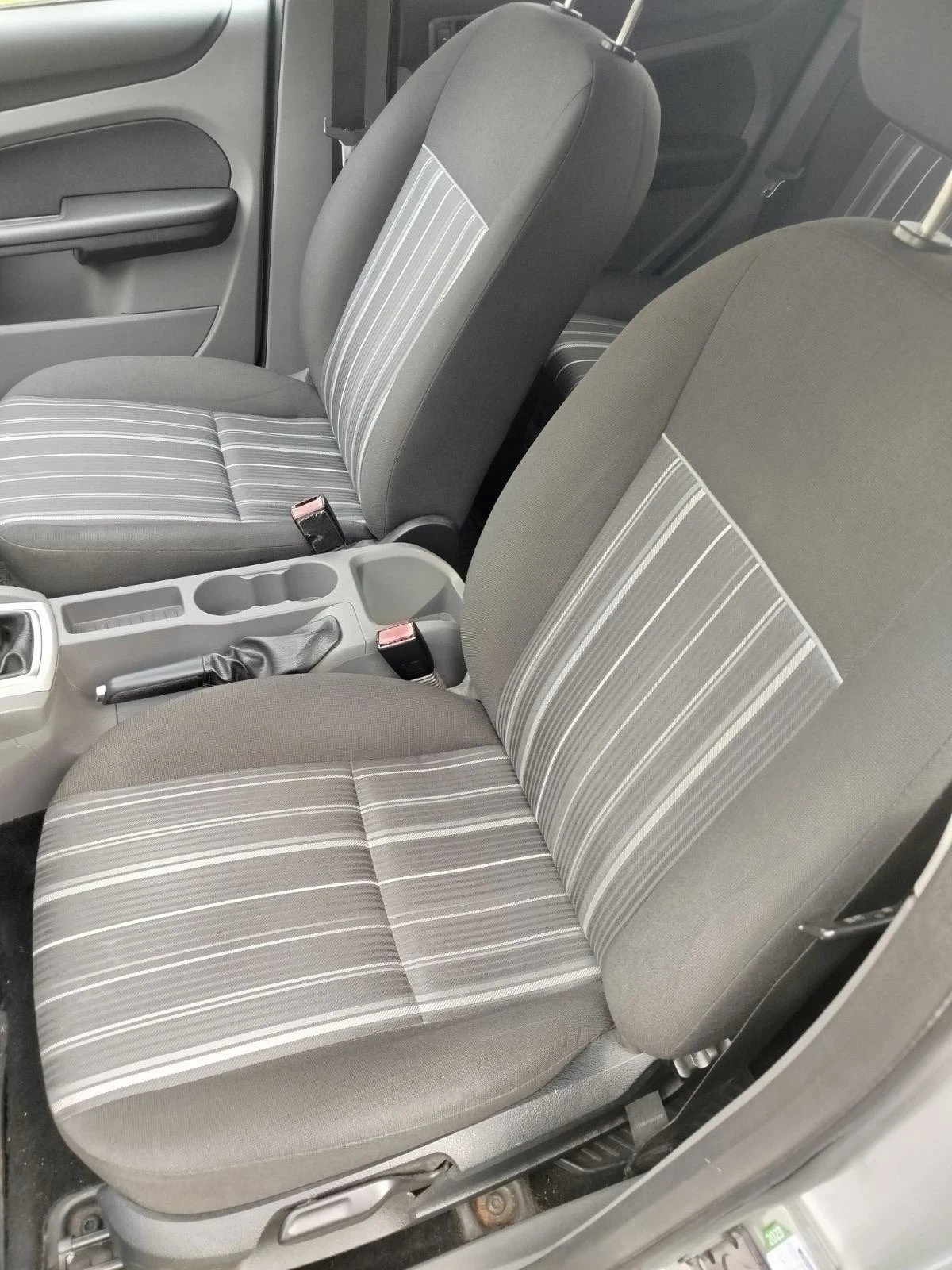 Ford Focus 1.6I ГАЗ - изображение 8