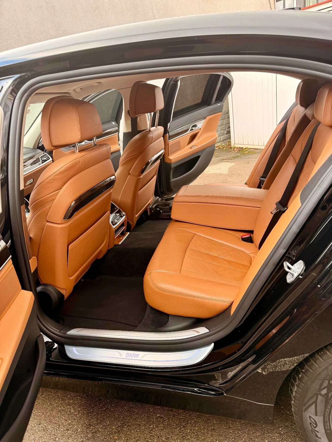 BMW 740 LI Xdrive  - изображение 6