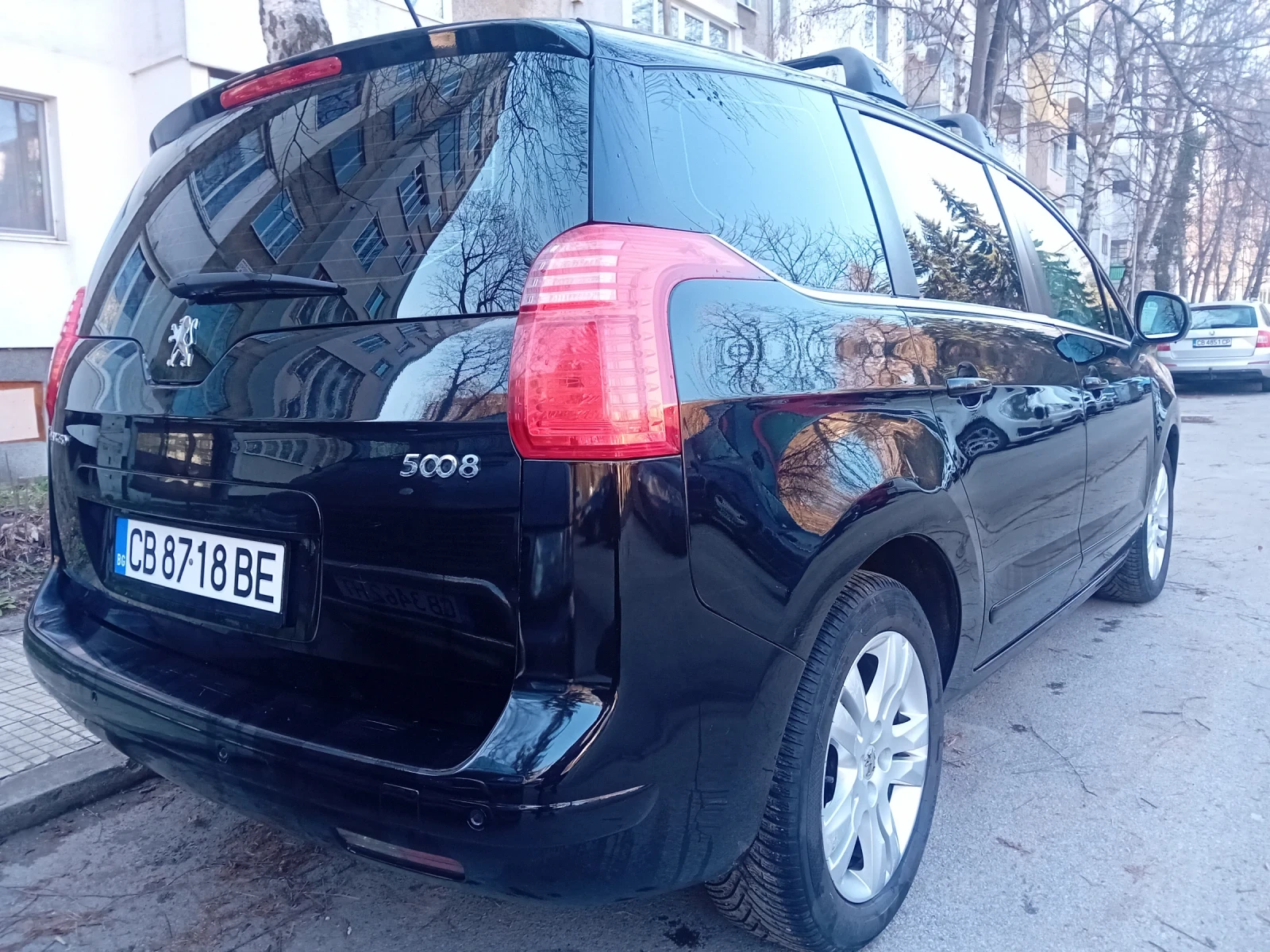 Peugeot 5008 1.6 HDI 112кс, снимка 5 - Автомобили и джипове - 53682338
