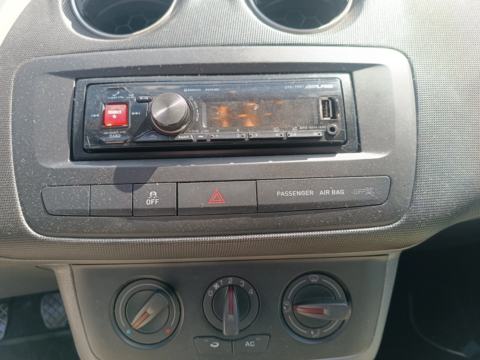 Seat Ibiza 1.2TDI 75 к.с., снимка 8 - Автомобили и джипове - 54691099